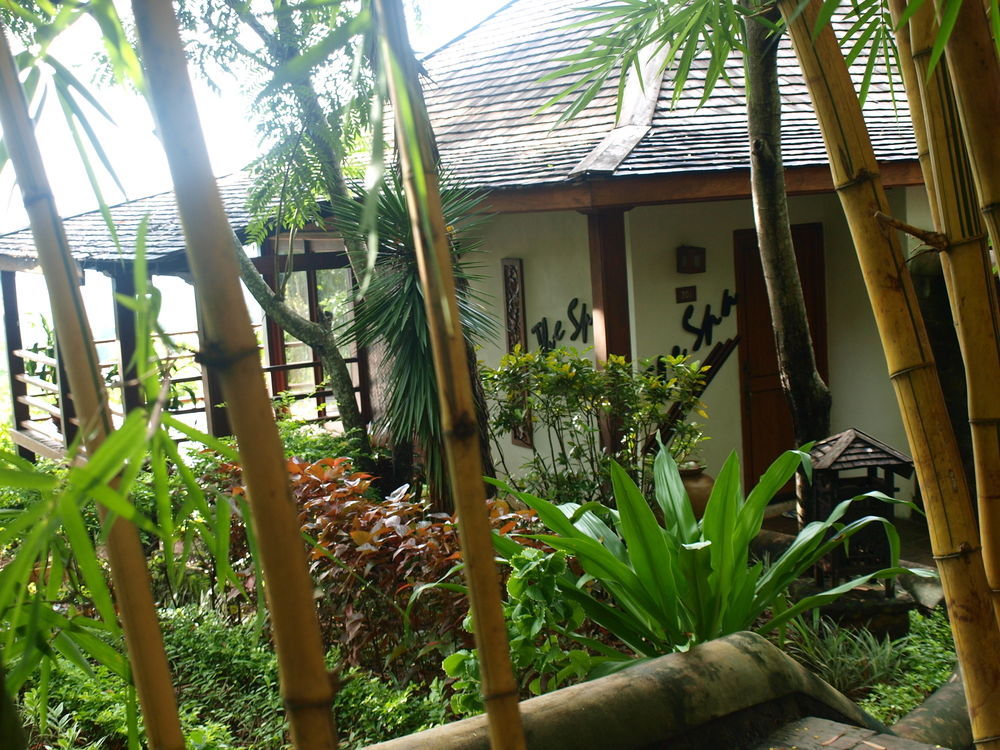 Popa Mountain Resort Mount Popa Bagian luar foto