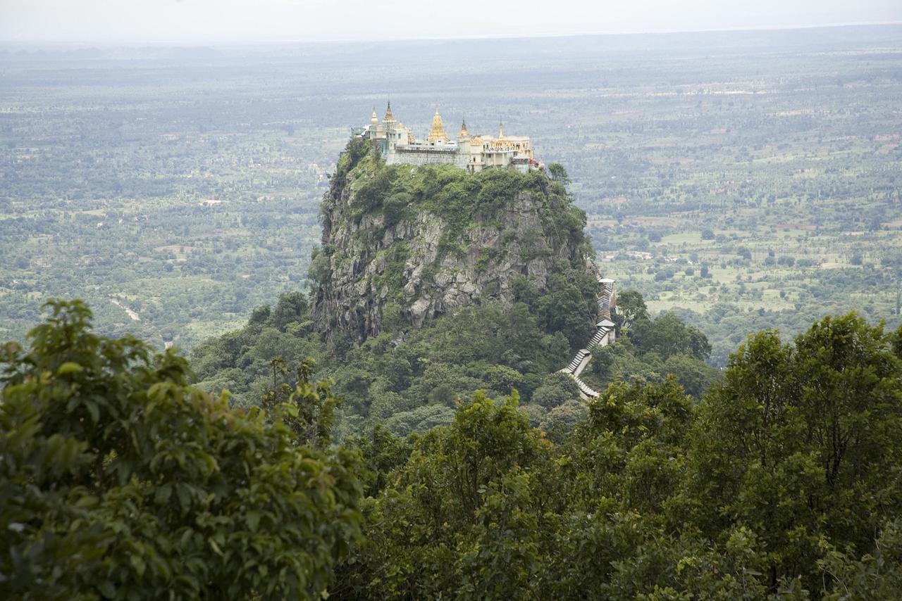 Popa Mountain Resort Mount Popa Bagian luar foto
